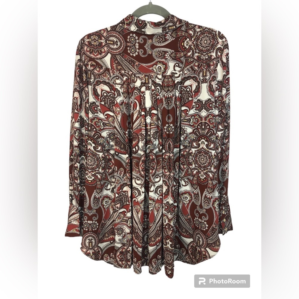 Chico’s Blouse Paisley Soft Pleats Long Sleeve Cuffs Gold Buttons Loose Fit - Picture 2 of 9